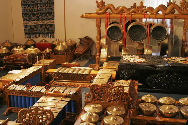 Alat musik Gamelan Kyai Cipinang